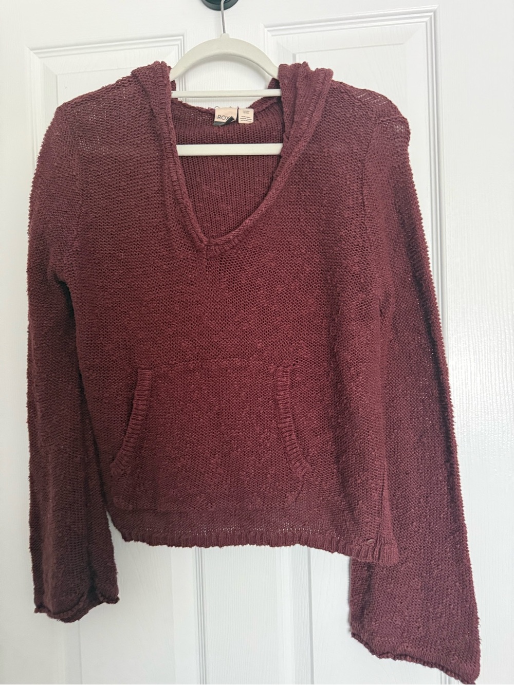 Roxy Chunky Maroon Knit Hoodie V Neckline Flared Sleeves Kangaroo Pocket Size XS
